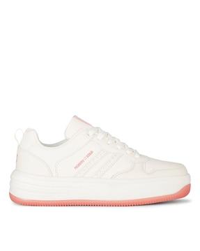 women mid-top shoes with lace fastening