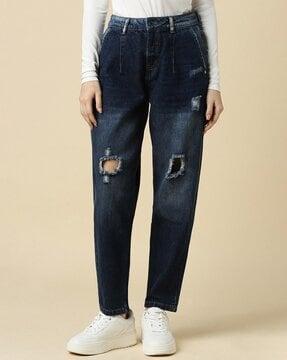 women mid-wash distressed regular fit jeans