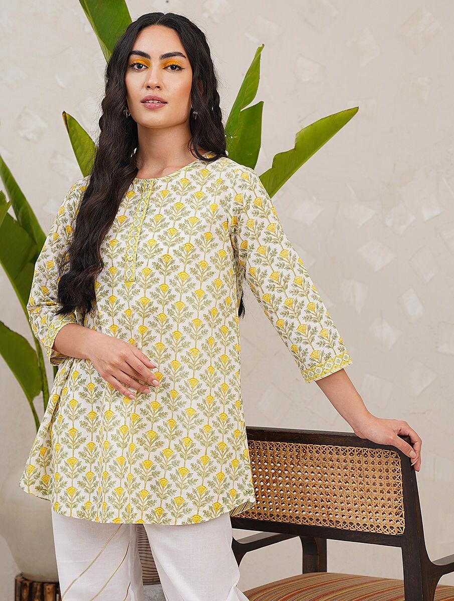 women multicolour cotton printed round neck regular fit tunics