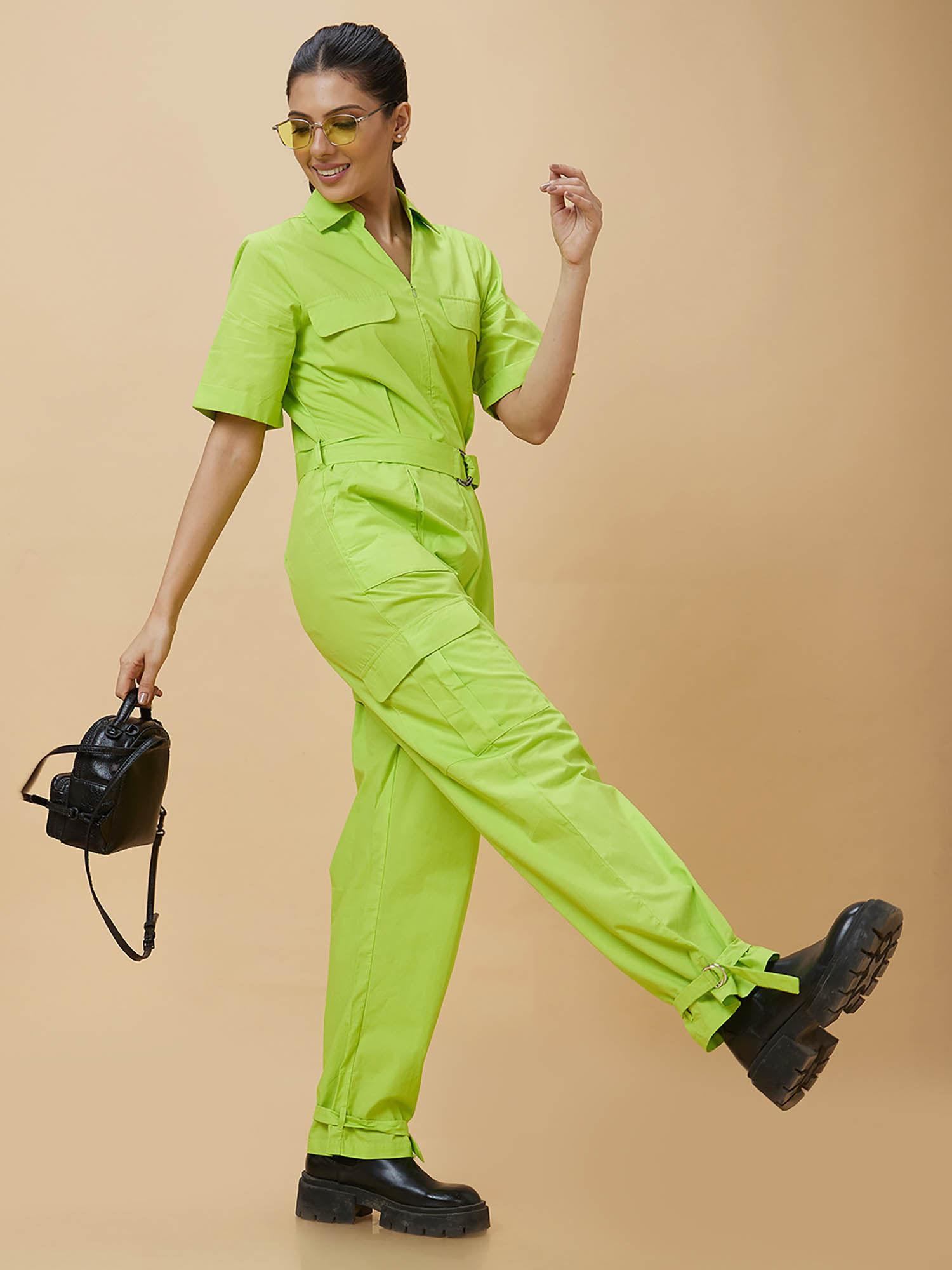 women neon green solid shirt collar waist tie up casual boiler jumpsuit (set of 2)