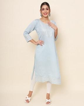 women no darts embroidered straight kurta