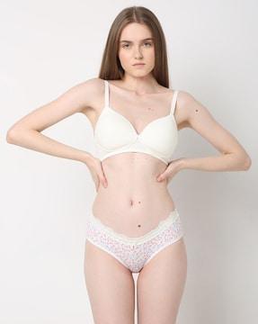 women non-wired lightly-padded bra