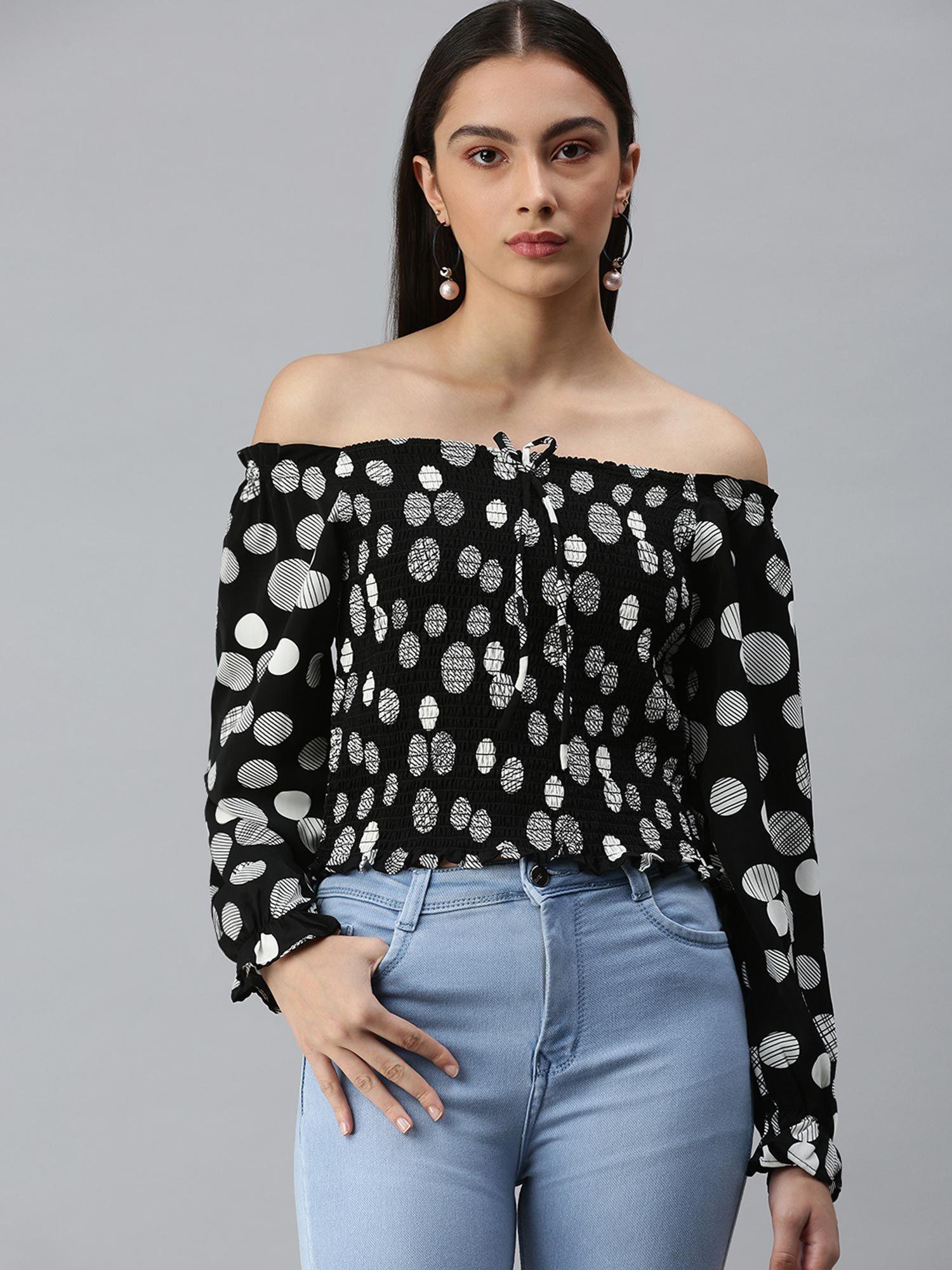 women off shoulder full sleeves printed black top