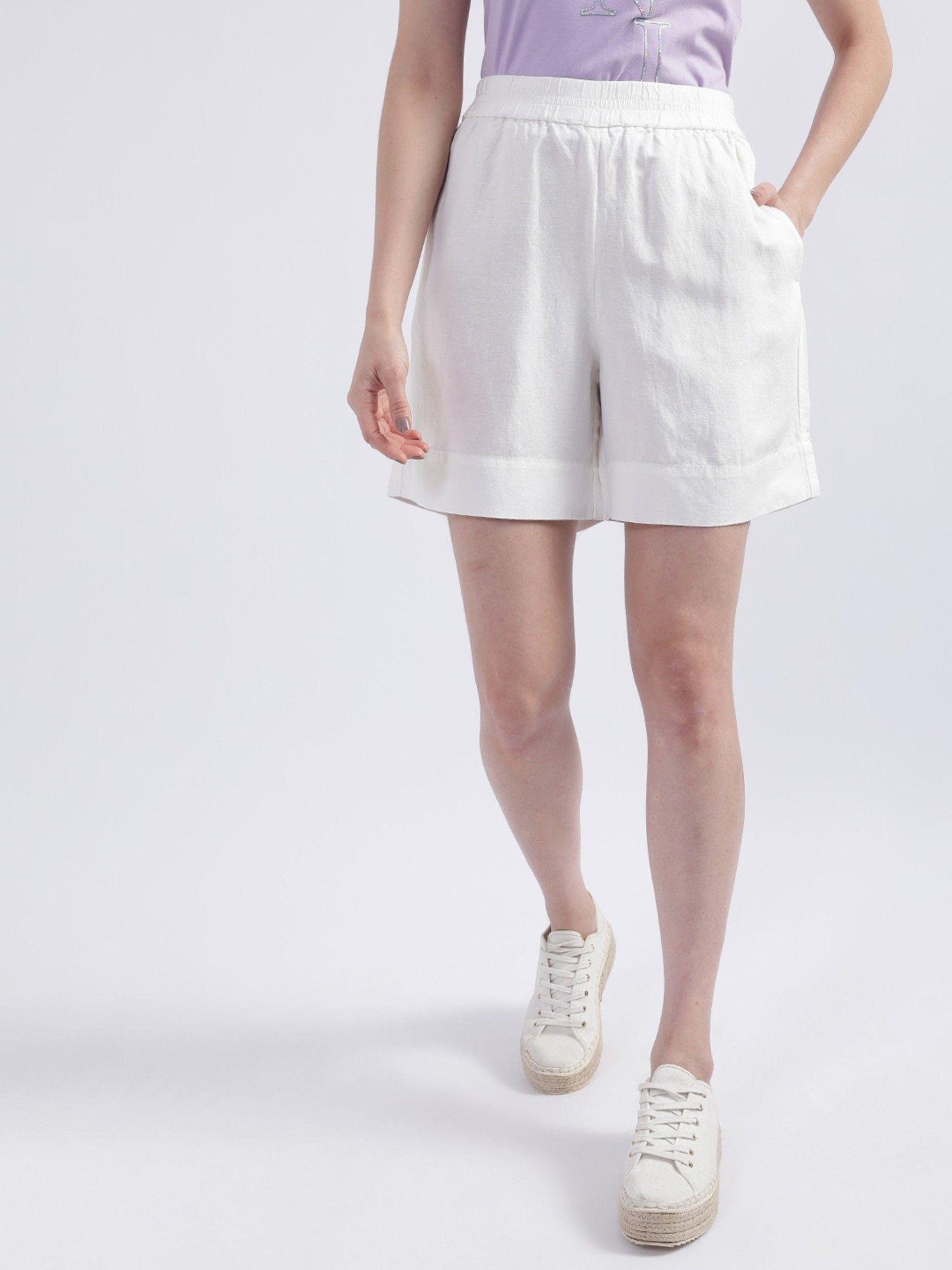 women off white solid relaxed fit shorts
