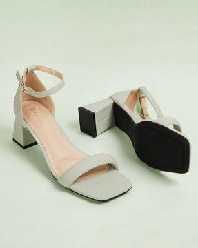 women open-toe chunky-heeled sandals