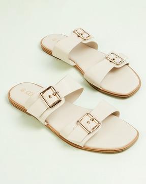 women open-toe flat sandals with buckle fastening