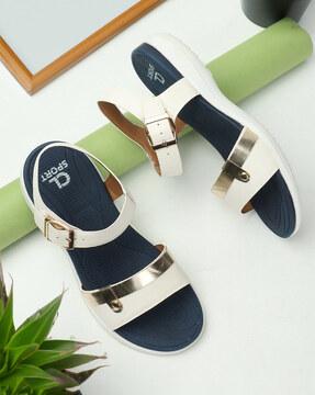 women open-toe sandals with buckle fastening