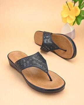 women open-toe thong-strap sandals