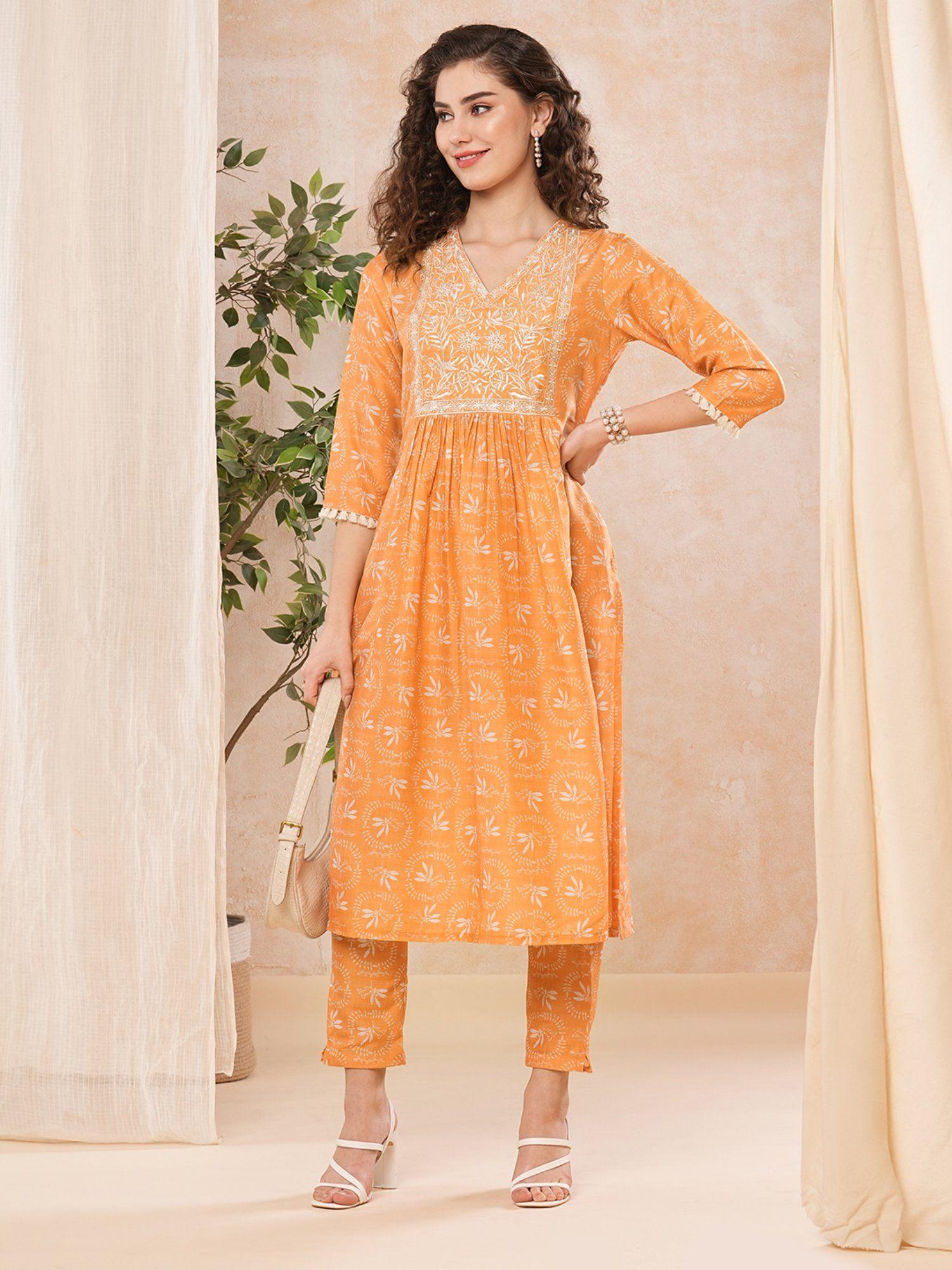 women orange printed v-neck a-line kurta with pant (set of 2)