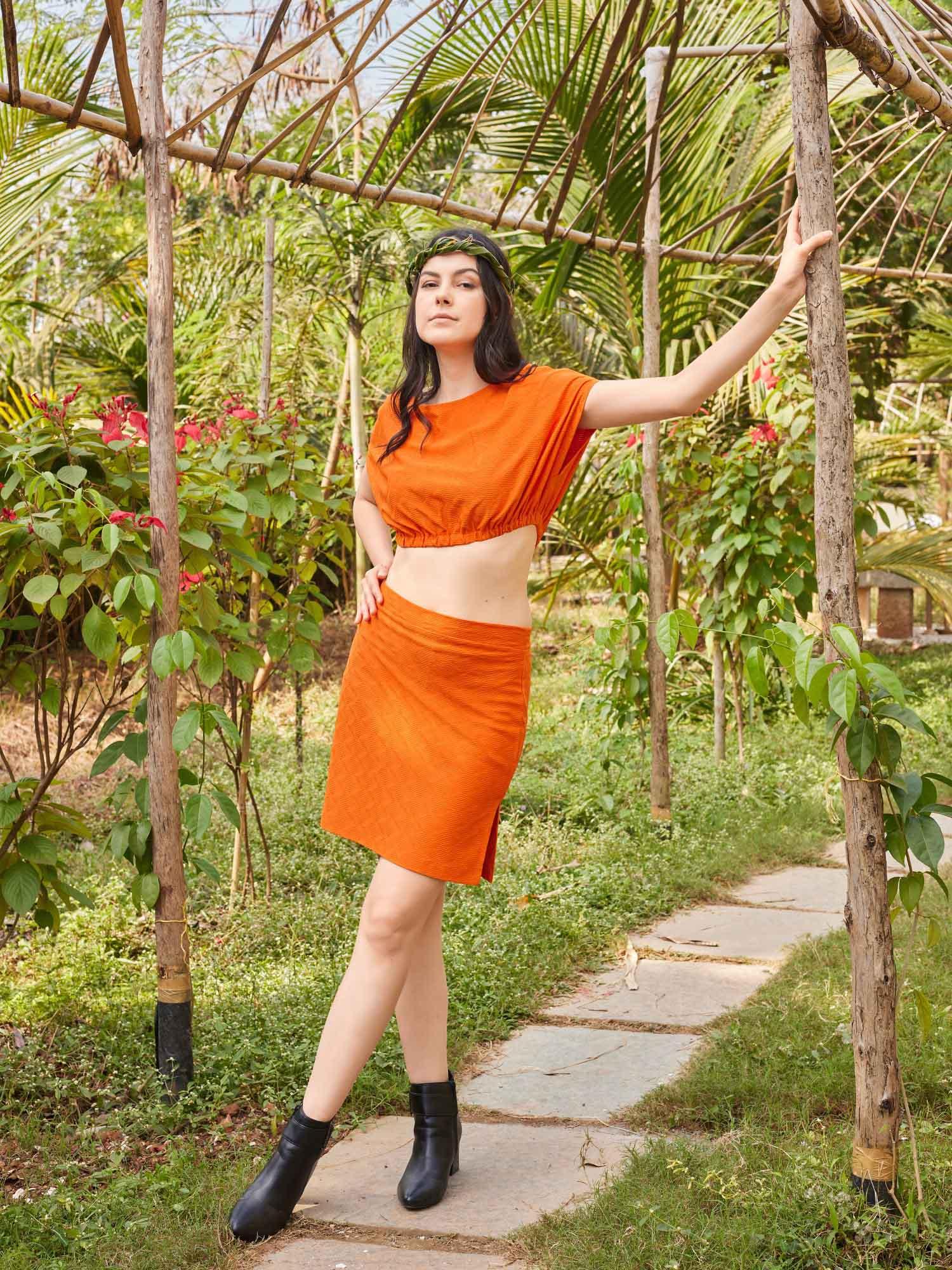 women orange texture oversized crop top and mini skirt (set of 2)