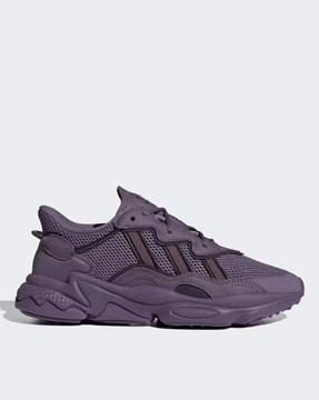 women ozweego low-top lace-up shoes