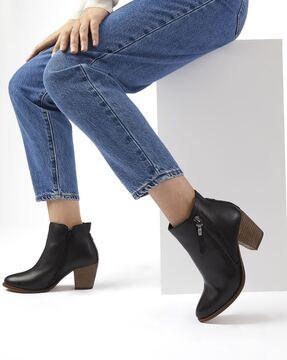 women paice boots