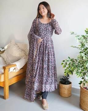 women paisley print anarkali kurta set