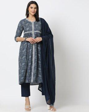 women paisley print flared kurta with pants & dupatta