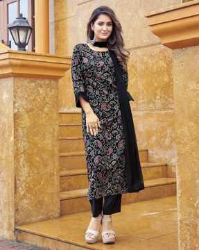 women paisley print straight kurta with pants & dupatta