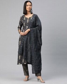 women paisley print straight kurta with pants & dupatta