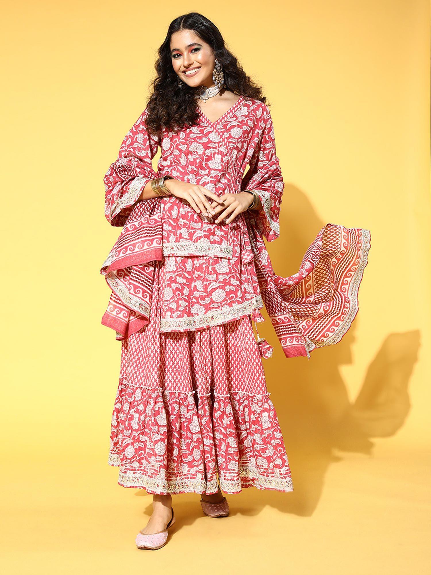 women peach block print kurti with lehanga and dupatta (set of 3)