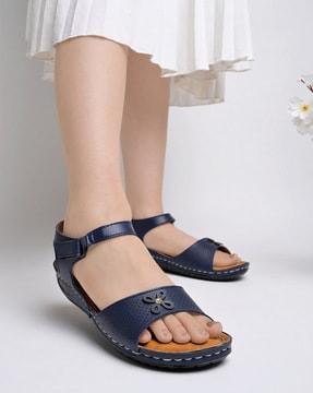 women perforated slingback wedges