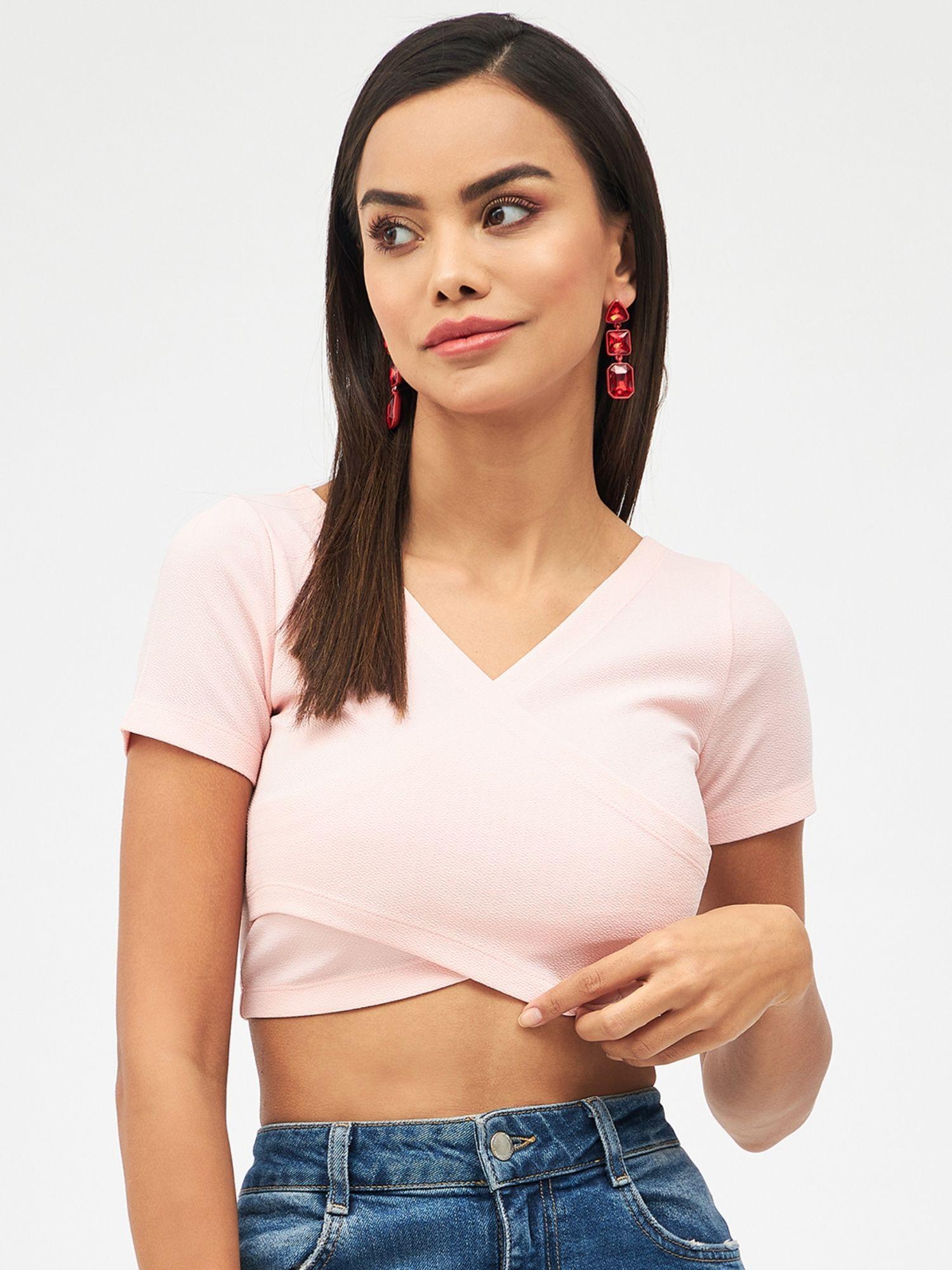 women pink regular fit solid pattern v-neck half sleeves crop top