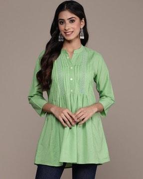 women pintucked a-line kurti with lace accent