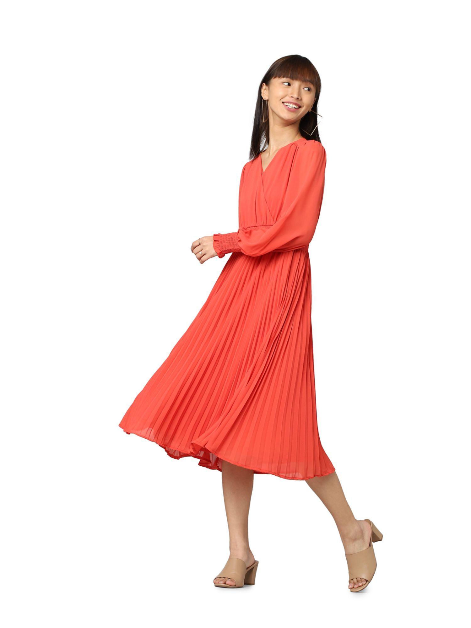 women pleated red dress