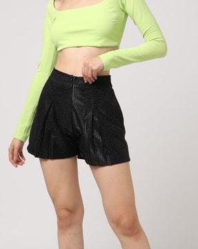 women pleated shorts with insert pockets