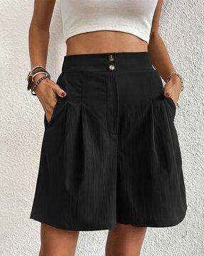 women pleated shorts with insert pockets