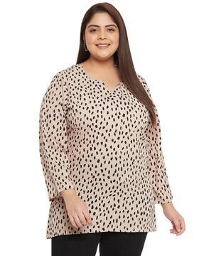 women plus size animal print v-neck top