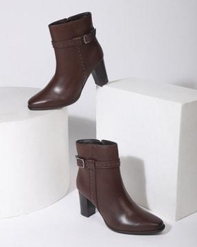 women pointed-toe boots with zip fastening