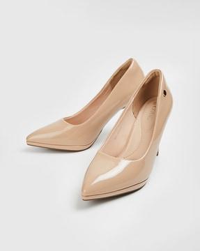 women pointed-toe pumps