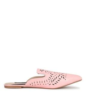 women pointed-toe slides