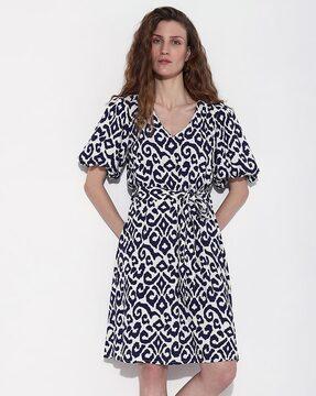 women printed a-line dress with tie-up belt