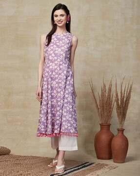 women printed a-line kurta set