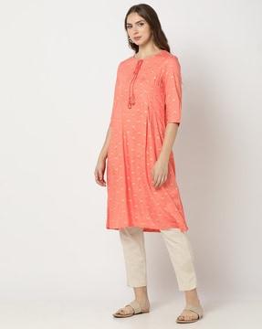 women printed a-line kurta with insert pocket