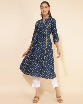 women printed a-line kurta