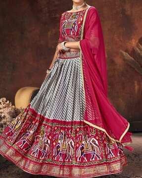 women printed a-line lehenga choli set with dupatta