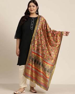 women printed dupatta with contrast border