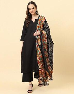 women printed dupatta with tassels