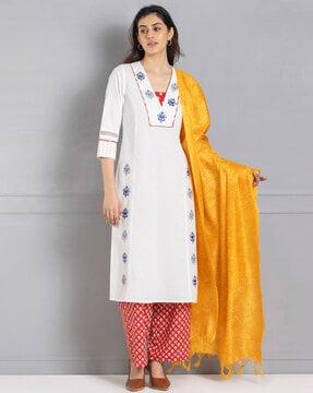 women printed dupatta with tassels