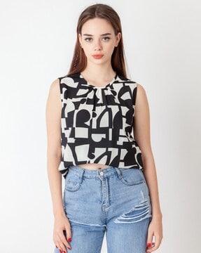 women printed fitted round-neck top