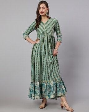 women printed flared kurta with 3/4th sleeves