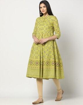 women printed flared kurta