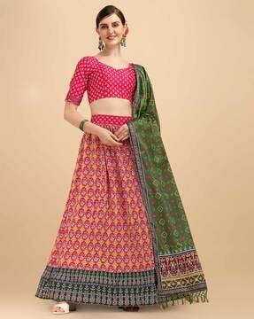 women printed flared lehenga choli set with dupatta