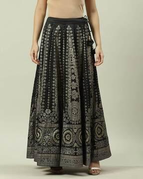 women printed flared skirt