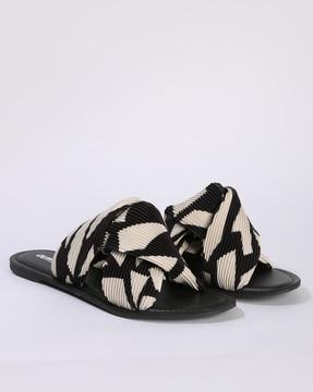 women printed flat sandals