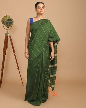 women printed jamdani saree