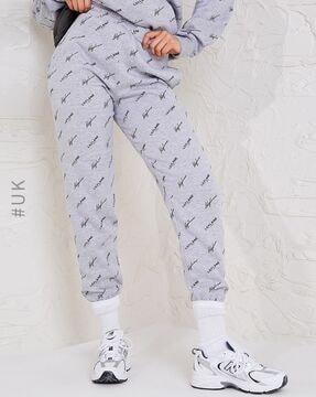 women printed joggers with insert pockets