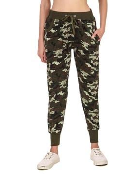 women printed joggers with insert pockets