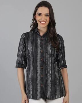 women printed regular fit shirt with spread collaar