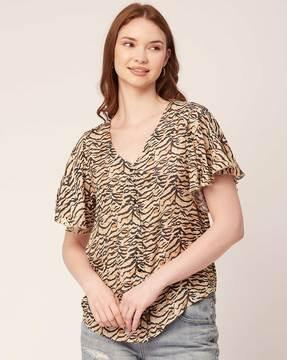 women printed regular fit top